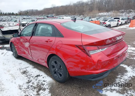 2022 Hyundai Elantra Sel z USA, uszkodzony, nr VIN 5NPLS4AG6NH080831